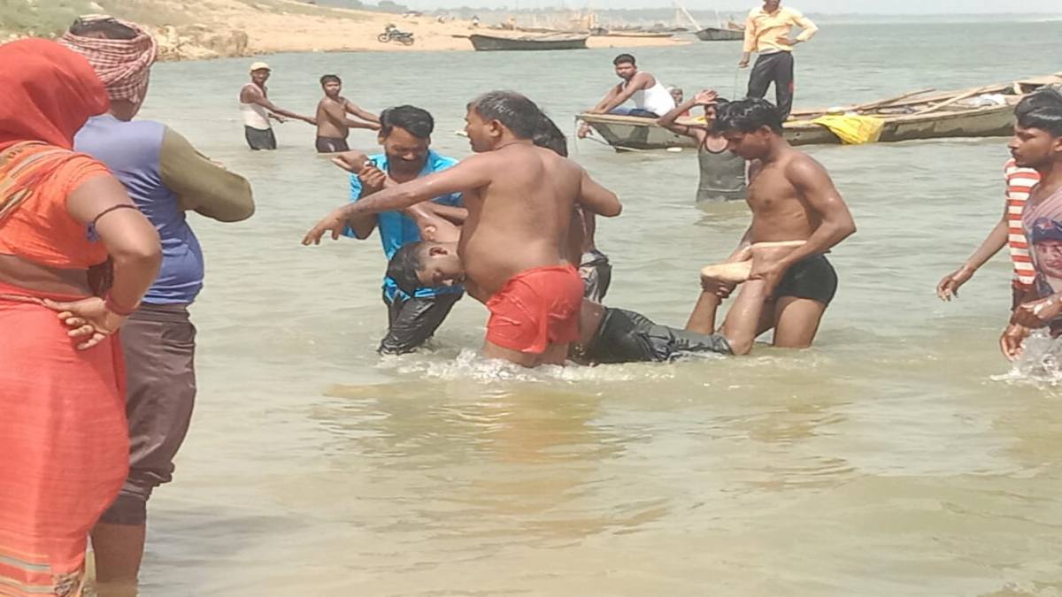 यमुना में नहाने गए चार बच्चे डूबे, 3 की मौत, एक को बचाया