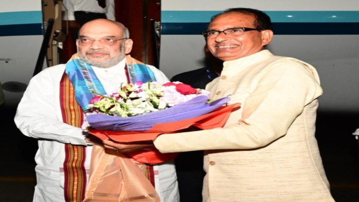 विजय संकल्प यात्रा से होगा बीजेपी का चुनावी शंखनादः गृहमंत्री अमित शाह ने आधी रात तक ली बैठक, कोर कमेटी के सदस्यों से की वन-टू-वन चर्चा