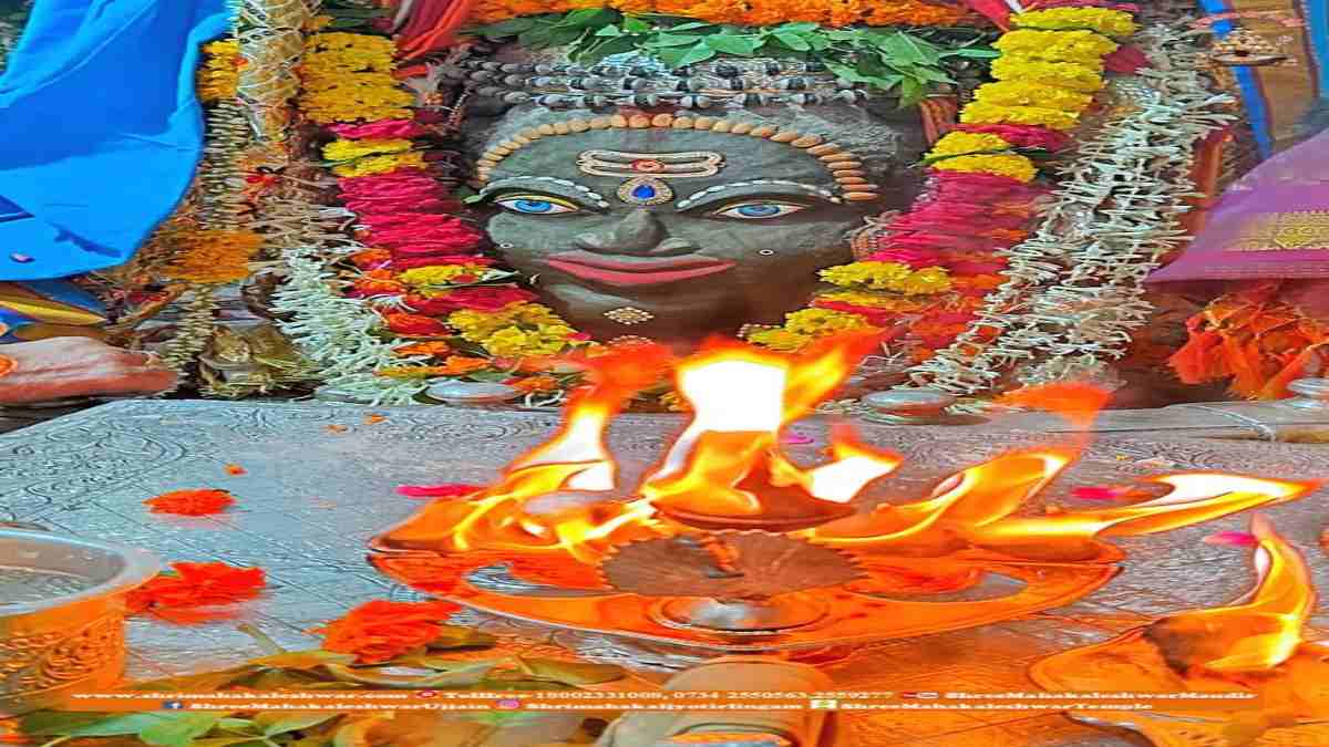 11 जुलाई श्री महाकालेश्वर दर्शन: बाबा महाकाल का शेषनाग का रजत मुकुट धारण कर किया श्रृंगार, देखिए वीडियो