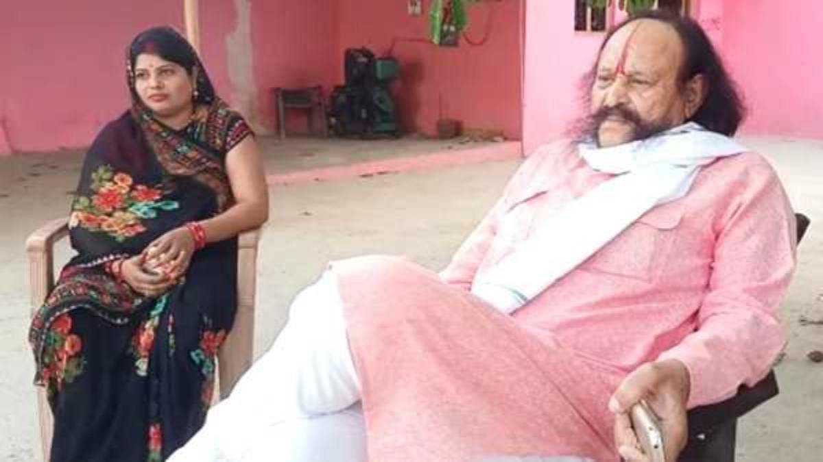 कुख्यात डकैत रहे मलखान सिंह का कांग्रेस को समर्थन! कहा- प्रियंका गांधी भविष्य में बनेंगी प्रधानमंत्री, चाहे कुछ भी हो जाए, एमपी में बनेगी कांग्रेस की सरकार