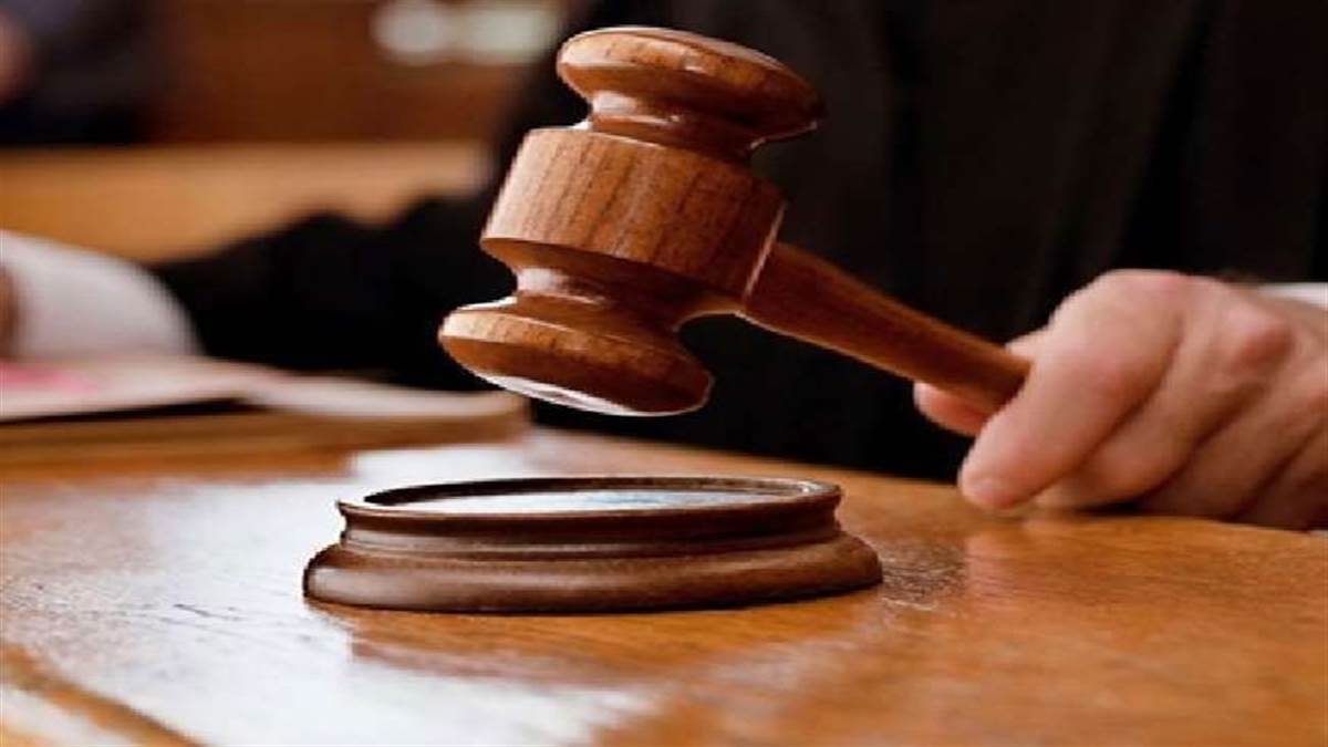हाईकोर्ट के आदेश के बाद भी कर्मचारी को नहीं मिली पदोन्नति: निगम कमिश्नर को नोटिस जारी, मांगा जवाब