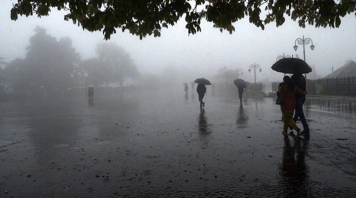 Delhi-NCR में बारिश से मौसम हुआ सुहाना , 2 दिन आंधी और मूसलाधार बारिश को रहें तैयार..