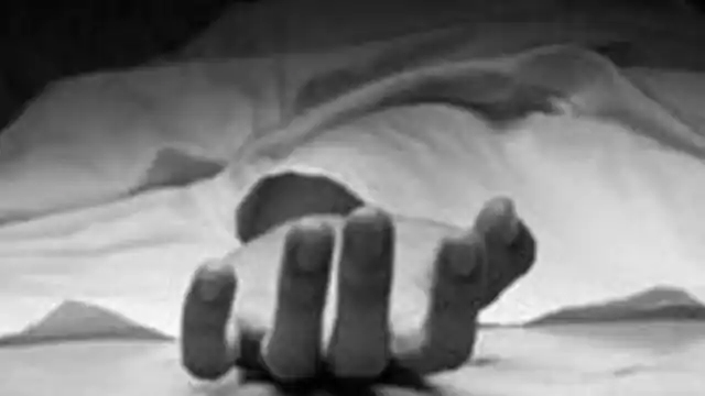 Delhi Crime News: पति ने हमला किया तो महिला तीसरी मंजिल से कूदी