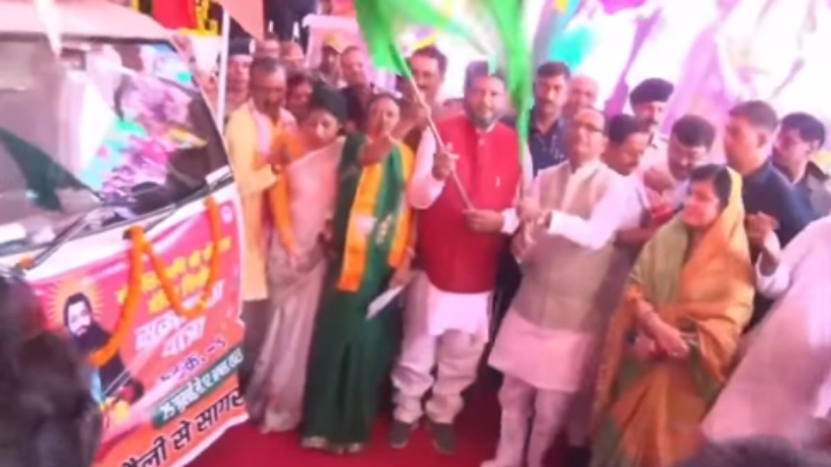 CM ने संत रविदास यात्रा को दिखाई हरी झंडी: कहा- वो कहते थे, राज ऐसा होना चाहिए जहां सब को भोजन मिले, हम उन्हीं के रास्ते पर काम कर रहे