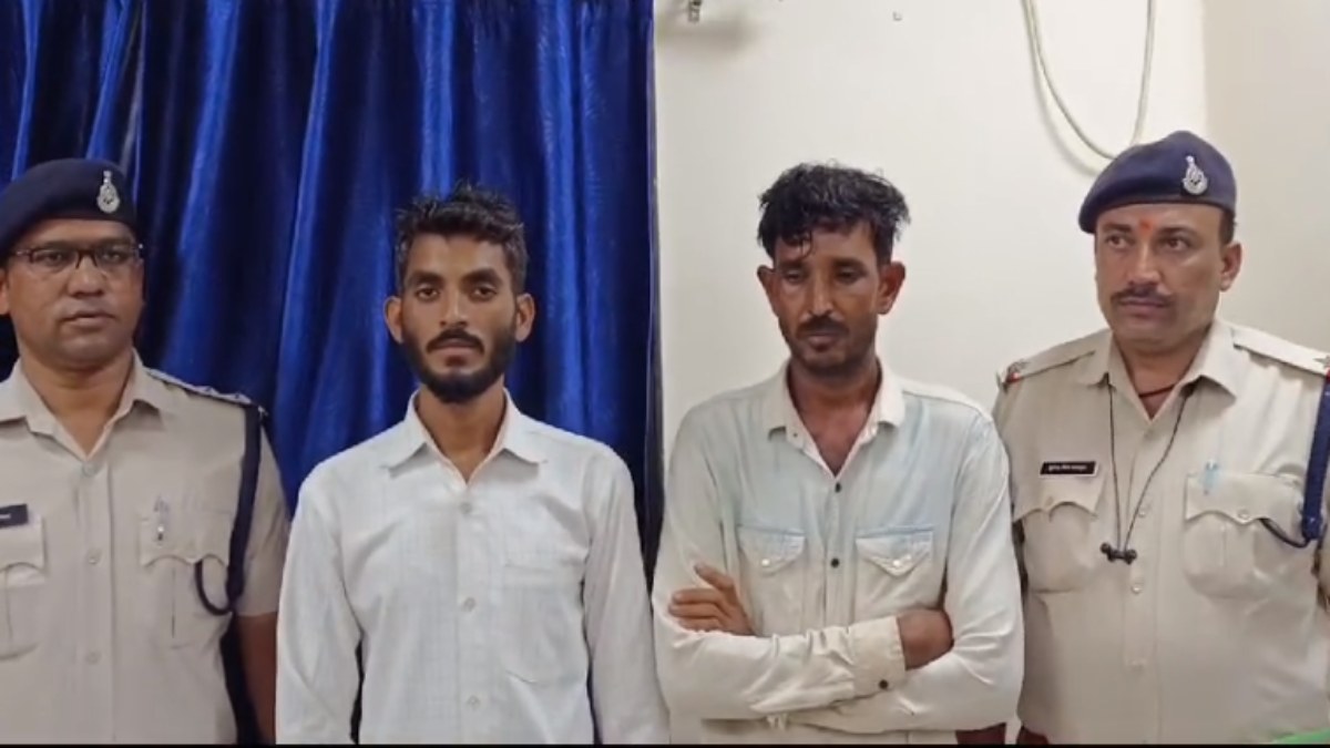 MP में धर्म परिवर्तन, 2 आरोपी गिरफ्तार: गांव में सभाएं लेकर कर रहे थे लोगों का ब्रेनवाश, आदिवासियों की शिकायत पर पुलिस ने की कार्रवाई