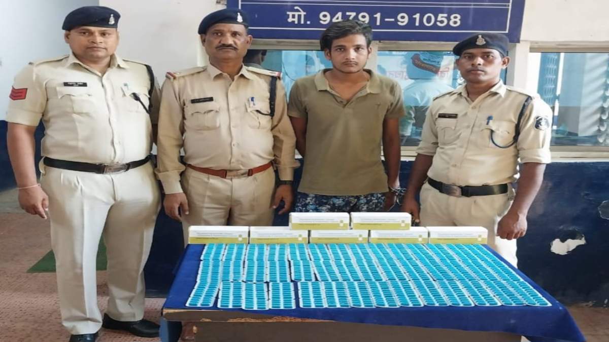 CG NEWS : नशे का सौदागर चढ़ा पुलिस के हत्थे, घूम-घूमकर आरोपी बेच रहा था नशीली दवा