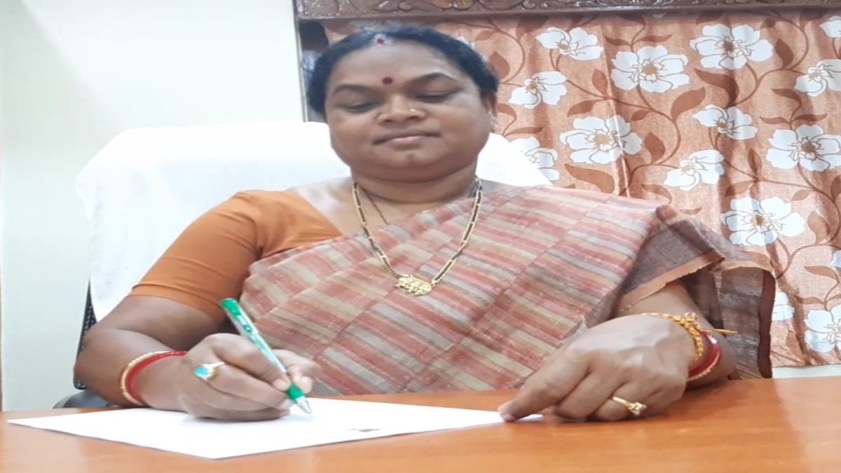 BREAKING : महिला कांग्रेस अध्यक्ष फूलोदेवी नेताम ने दिया इस्तीफा, पत्र में कही यह बात…