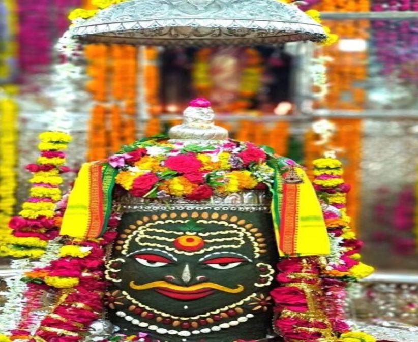 29 जुलाई बाबा महाकाल दर्शनः श्रावण माह के एकादशी तिथि पर दर्शन के लिए उमड़ी श्रद्धालुओं की भीड़