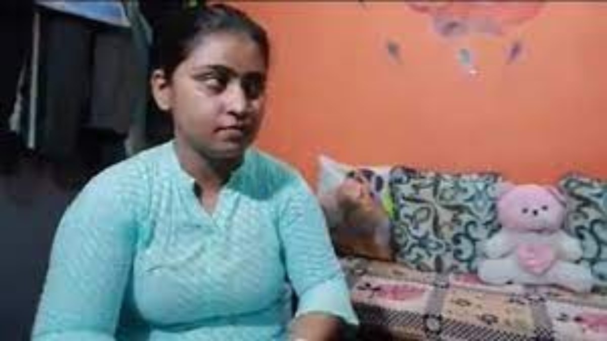 ऐसे सवाल मत कीजिए प्लीज…सिंपल सवालों से घबराई पटवारी परीक्षा की थर्ड टॉपर, एमपी में कितने जिले-संभाग ये भी नहीं बता पाई