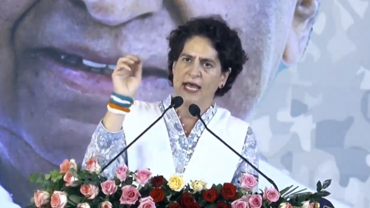 भाजपा जाएवे वारी है, कांग्रेस आइवे वारी है: प्रियंका गांधी ने ग्वालियर में भरी हुंकार, कहा- MP में बदलाव की लहर, कांग्रेस निभा रही गारंटी, पीएम मोदी पर साधा निशाना