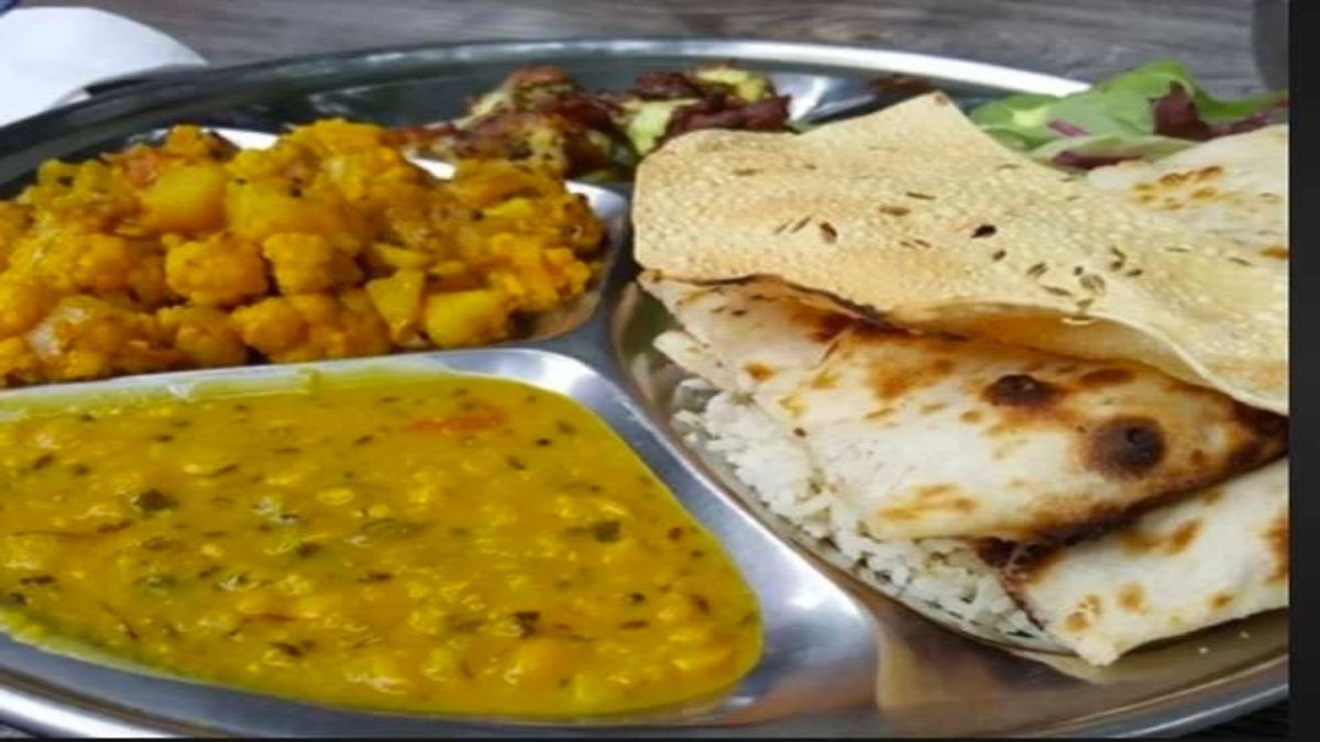 Indira Rasoi Yojana: सरकार ने शुरू की जबरदस्त स्कीम, अब महज 8 रुपये में मिलेगा भरपेट खाना