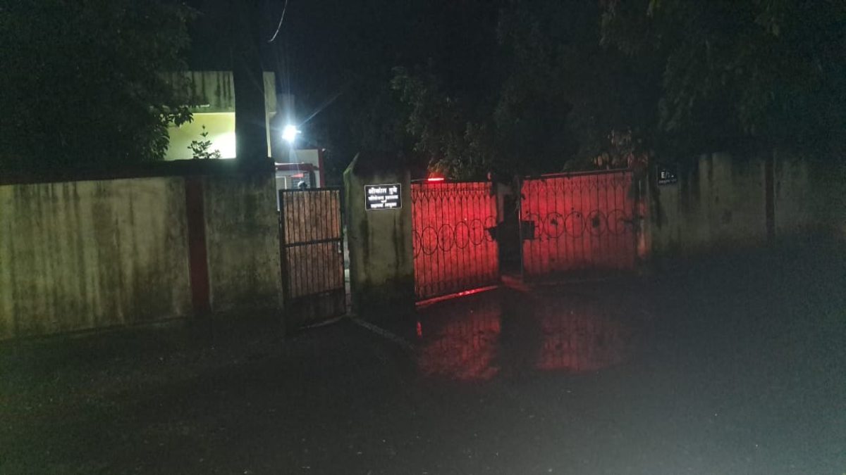 CG ED RAID BREAKING: सहायक आयुक्त के सरकारी घर छापा, दस्तावेज खंगाल रही ED की टीम