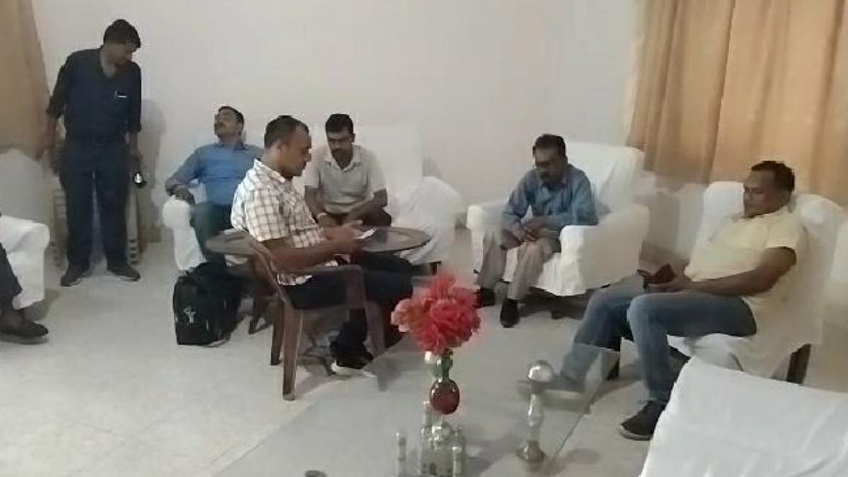 Sidhi News: मध्यांचल ग्रामीण बैंक में रीवा लोकायुक्त का छापा, शाखा प्रबंधक 2 हजार रिश्वत लेते गिरफ्तार
