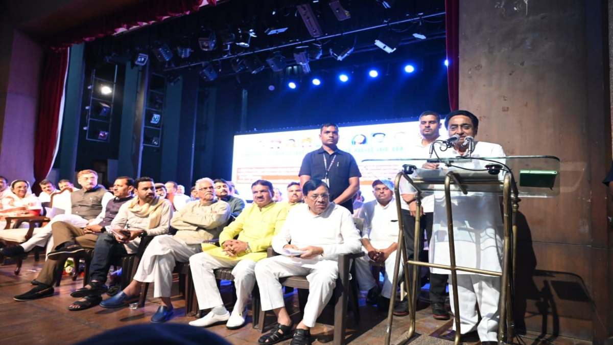 MP में कितने % ओबीसी ? कमलनाथ बोले- 55% OBC आबादी, बीजेपी ने कहा- केवल 27 प्रतिशत ओबीसी, बुढ़ापे में कमलनाथ का मेमोरी लॉस