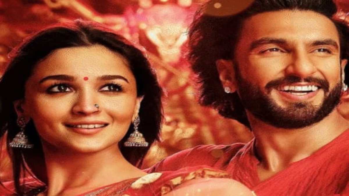 ‘रॉकी और रानी की प्रेम कहानी’ की रिलीजिंग से पहले सेंसर बोर्ड ने की आपत्ति, मेकर्स को हटने पड़े कई डायलॉग और सीन …