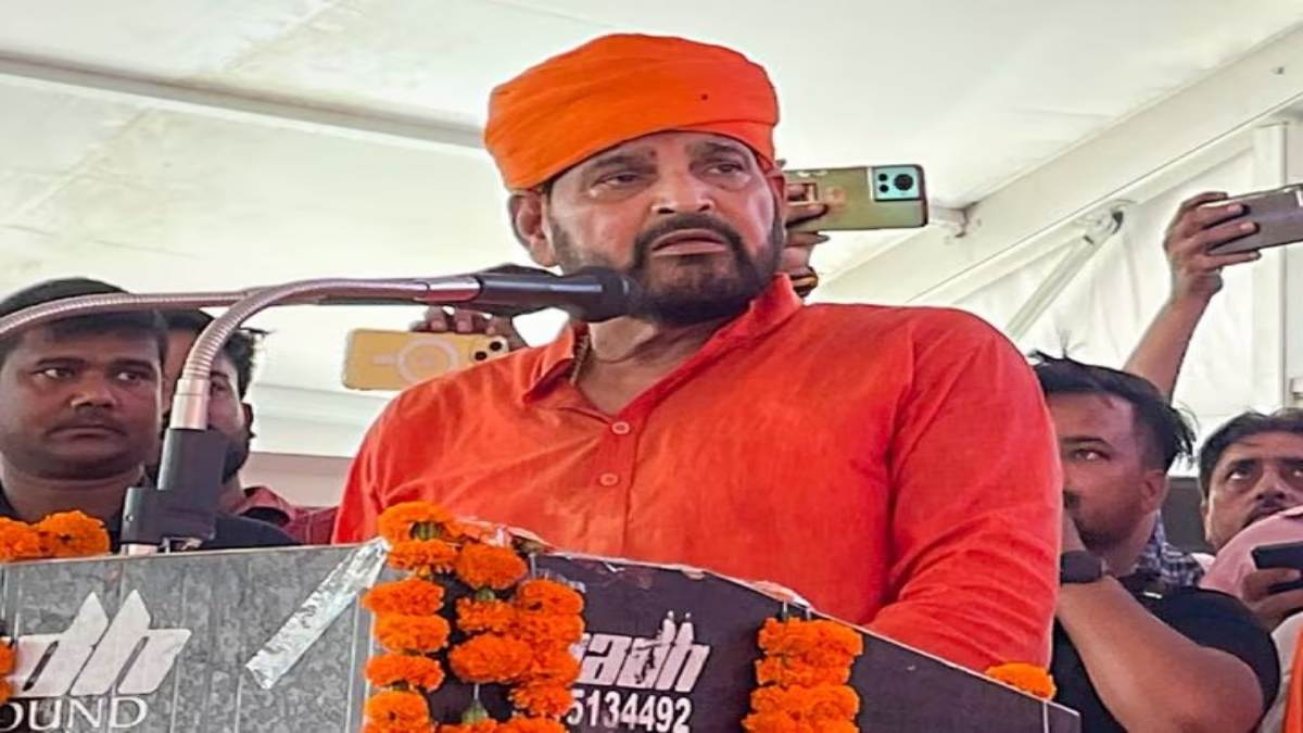 BJP सांसद बृजभूषण पहुंचे इंदौर: करणी सेना के कार्यक्रम में हुए शामिल, अपने ऊपर लगे आरोपों पर दिया ये बयान