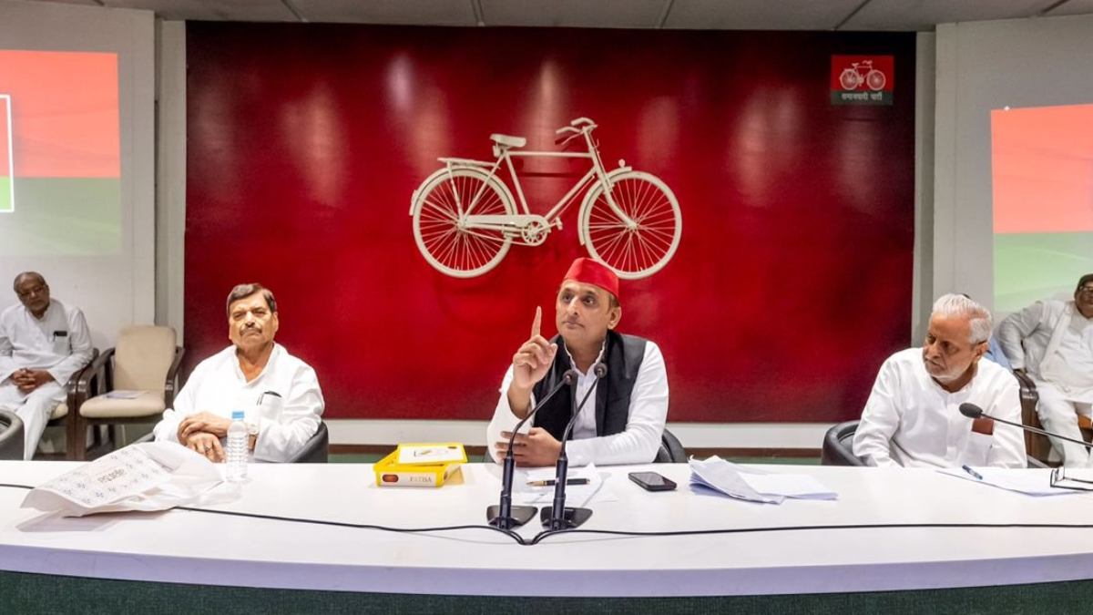 अखिलेश यादव ने BJP सरकार पर बोला बड़ा हमला, कहा- भाजपा का चरित्र षड्यंत्रकारी है