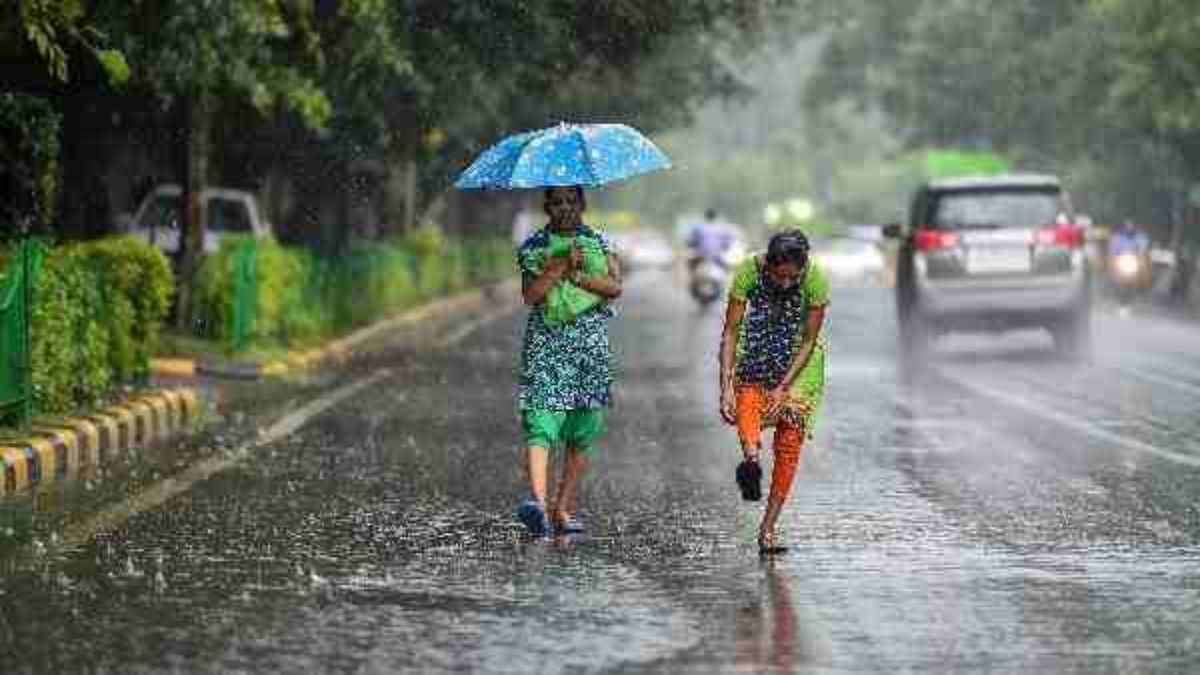 Weather News : उत्तर प्रदेश में लगातार तीन दिनों तक होगी बारिश, इन जिलों के लिए अलर्ट जारी