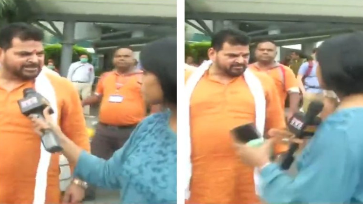 सवाल पर भड़के यौन शोषण के आरोपी BJP सांसद, महिला पत्रकार से की बदसलूकी, टूटा माइक, Video वायरल