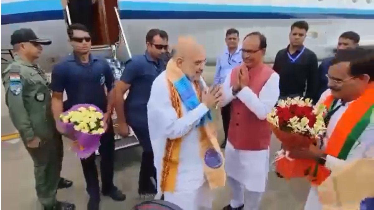 अमित शाह एमपी पहुंचेः भगवान परशुराम की जन्मस्थली जाएंगे, सीएम शिवराज ने मंत्रियों के साथ की आगवानी