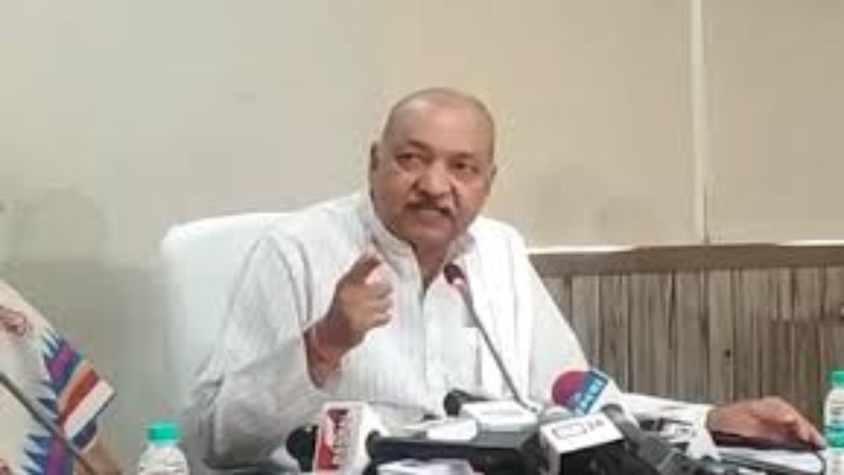 CG में धान खरीदी पर छिड़ी जंग: PM MODI के वार पर कृषि मंत्री का पलटवार, रविंद्र चौबे बोले- झूठ की राजनीति से किसानों को बरगलाया नहीं जा सकता, जारी किए आंकड़े
