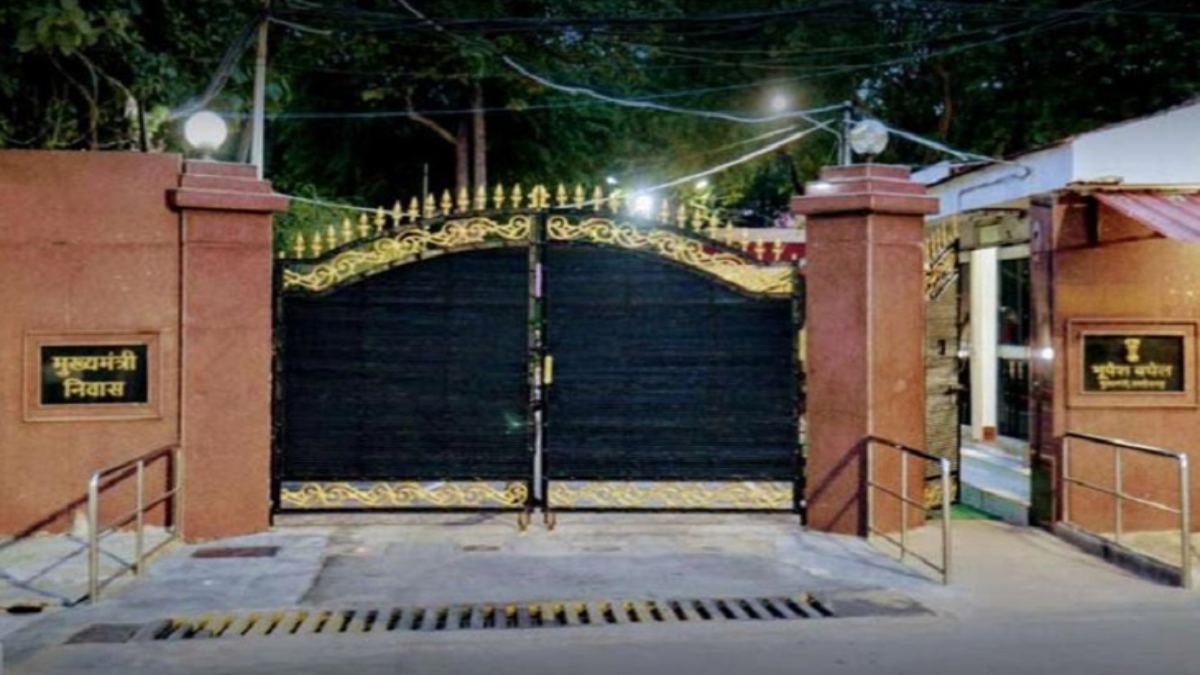 CG BREAKING: मंत्रियों के विभागों में फेरबदल में चर्चा होने की खबर, CM हाउस पहुंचे ताम्रध्वज, चौबे, लखमा और डहरिया