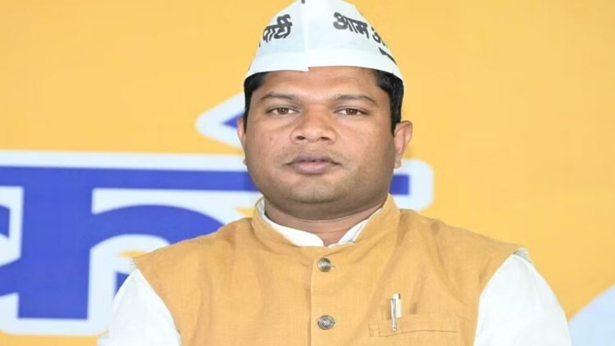 CG NEWS: AAP का एससी-एसटी वर्ग के युवाओं के प्रदर्शन पर करारा हमला, कोमल हुपेंडी बोले- युवाओं के साथ छलावा कर रही सरकार