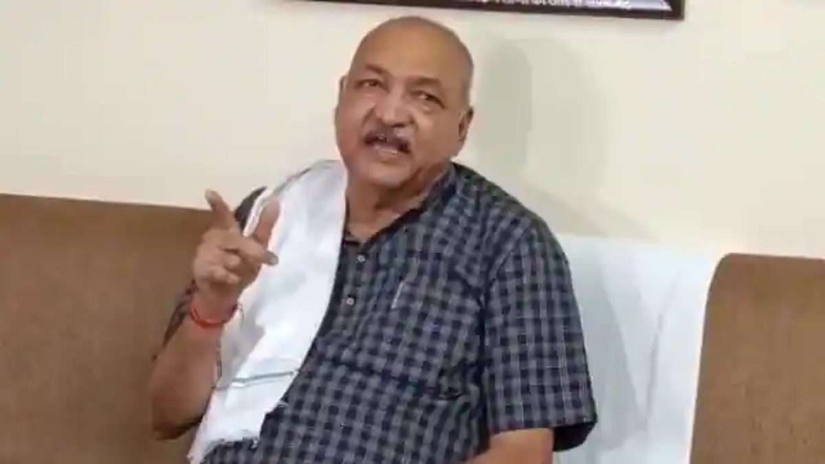 ‘रमन सिंह ने तब क्यों इस्तीफा नहीं दिया था’ ? मंत्री चौबे का BJP पर पलटवार, कहा- भाजपा को झलियामारी घटना याद होनी चाहिए, वहां कितनी बच्चियों के साथ कुकृत्य हुआ था