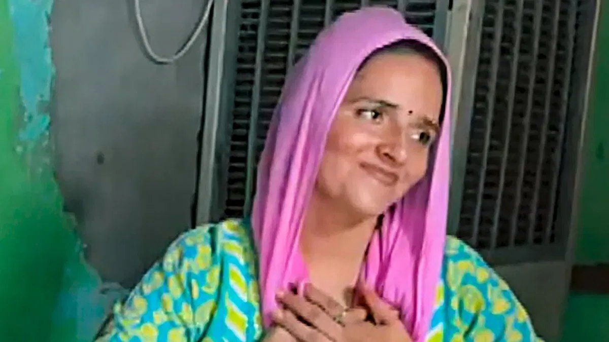 Big News : पाकिस्तानी महिला सीमा हैदर को उठा ले गए UP ATS के अधिकारी, टीम करेगी पूछताछ