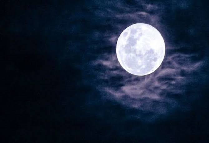 चन्द्र दर्शन से मिलती है सुख शांति और समृद्धि, जानिए इसकी पूजा विधि, मुहूर्त और महत्व …