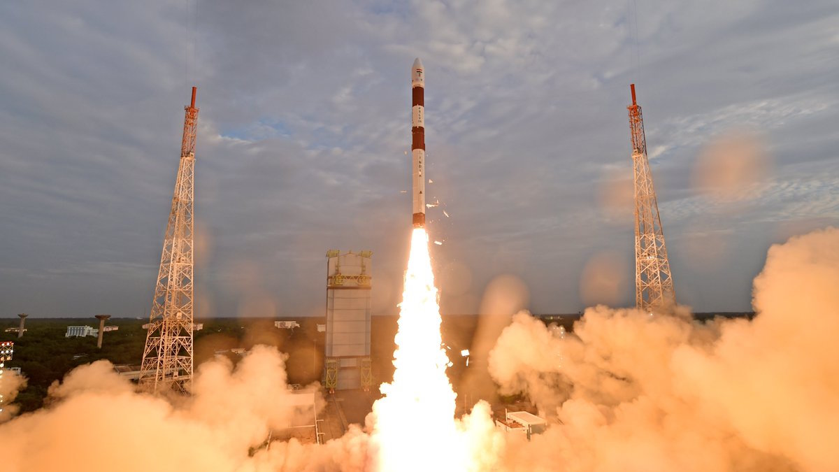 ISRO ने सिंगापुर के सात उपग्रहों को किया लॉन्च, महज आधे घंटे में बन गया इतिहास…