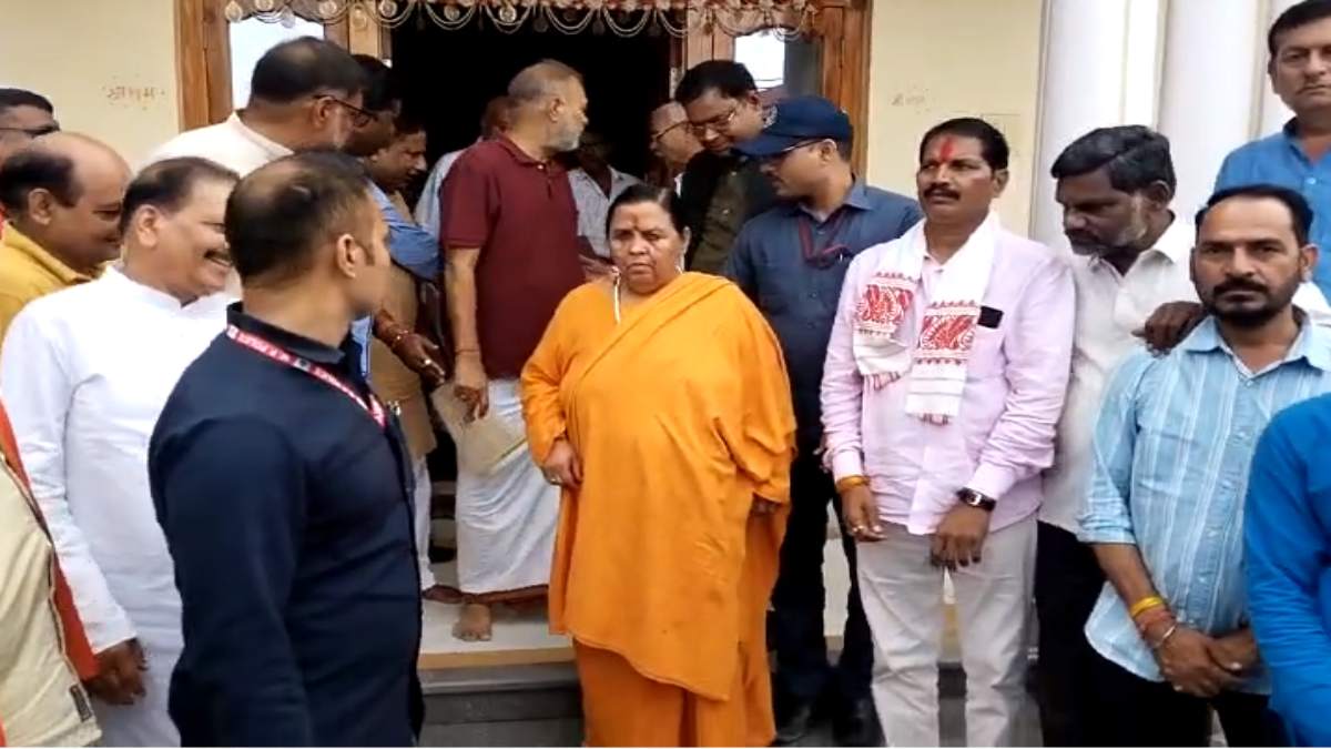 उमा भारती ने बाहरी नेताओं को दी नसीहत: कहा- हम चुनाव लड़ना जानते हैं और जीतना भी, MP को सीएम शिवराज और उनकी टीम पर छोड़ देना चाहिए