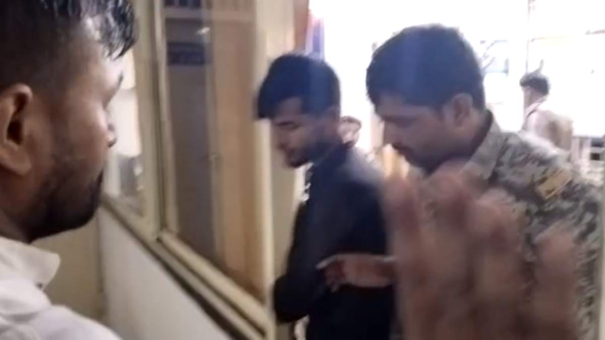 पार्क में घूम रहे थे हिंदू युवती और मुस्लिम युवक: हिंदू संगठन के लोगों ने पकड़ा तो युवक ने बताया गलत नाम, लव जिहाद के शक में की पिटाई