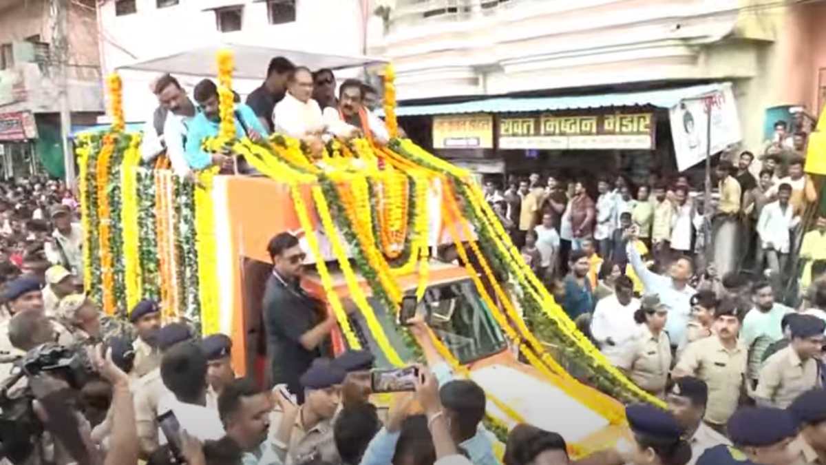 CM शिवराज ने जबलपुर को दी करोड़ों की सौगात: साढ़े तीन किमी किया रोड शो, कहा- जान चली जाए लेकिन आपका भरोसा नहीं टूटने दूंगा