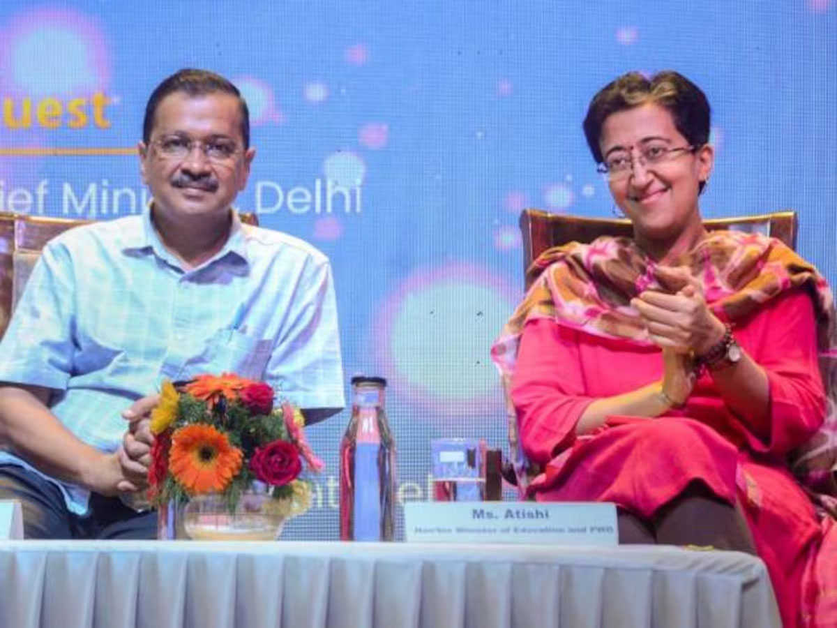 केजरीवाल कैबिनेट में फेरबदल, आतिशी का कद बढ़ा