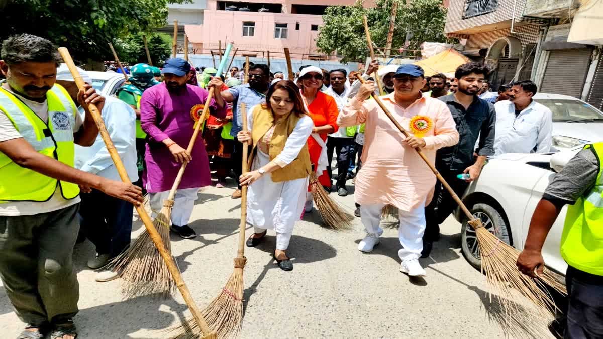 AAP ने शुरू किया दिल्ली होगी साफ अभियान