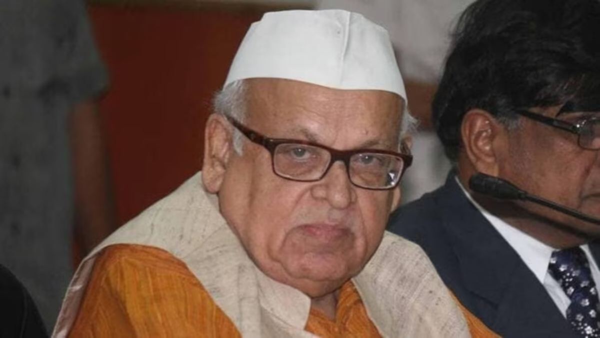 बैकफुट पर कांग्रेस, अजीज कुरैशी बयान पर कायम: बोले- दफ्तर में नहीं घर में करें धार्मिक आयोजन, BJP ने कहा- कांग्रेस की कथनी और करनी में अंतर, अपना स्टैंड क्लियर करें