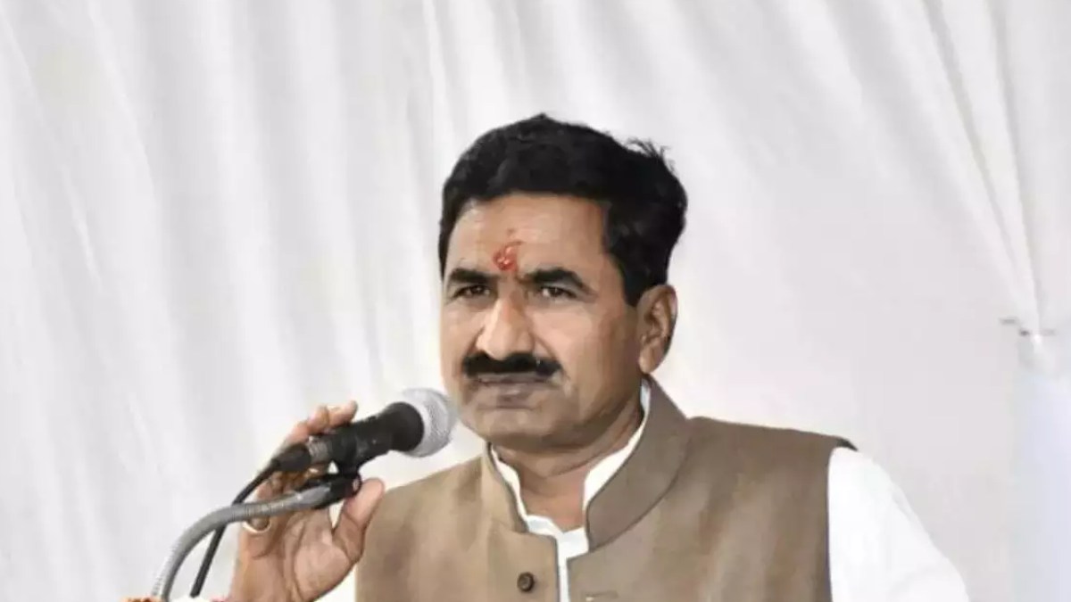 MP चुनाव से पहले बीजेपी को लगा झटका: MLA वीरेंद्र रघुवंशी ने दिया इस्तीफा, पार्टी पर लगाया उपेक्षा का आरोप, 2 सितंबर को कांग्रेस में हो सकते हैं शामिल