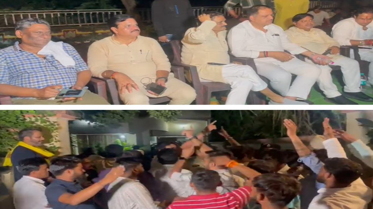 छापे पर गरमाई सियासत : विनोद वर्मा के बंगले के बाहर लगा कांग्रेस नेताओं और कार्यकर्ताओं का जमावड़ा, पीएम मोदी और गृहमंत्री शाह के इशारों पर कार्रवाई का आरोप