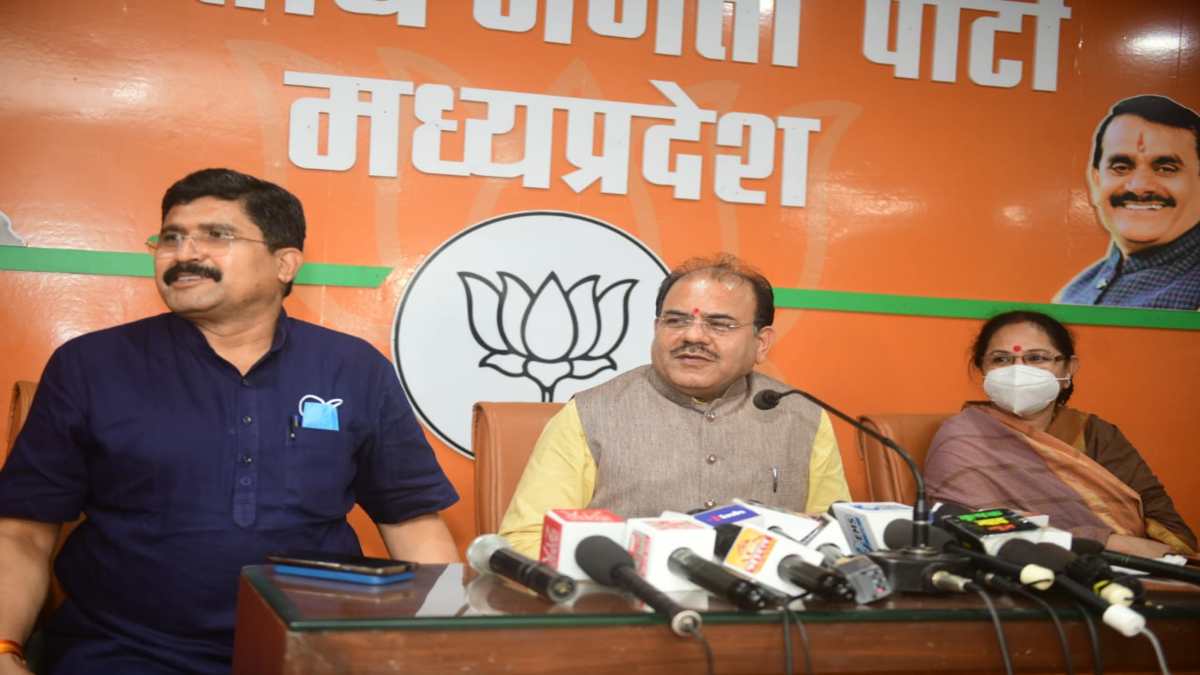 बीजेपी ने कांग्रेस पर बोला हमलाः महासचिव सबनानी ने कहा- पार्टी जवाब दें, विधायकों पर क्या कार्रवाई करेगी?