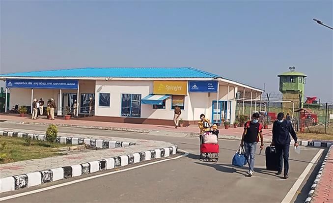 Adampur Airport से देश के बाकी शहरों के लिए उड़ानें होंगी जल्द शुरू, CM भगवंत मान ने किया ट्वीट