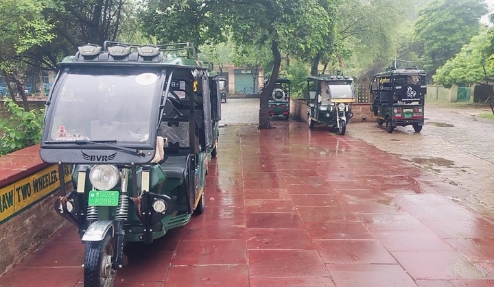 Rajasthan News: केवलादेव राष्ट्रीय उद्यान में अब केवल चलेगा ई- रिक्शा