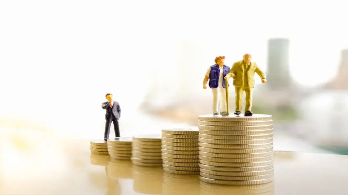 Retirement Planning: बुढ़ापे को करें फाइनेंशियली सिक्योर, जानिए किस योजना में करें निवेश ?