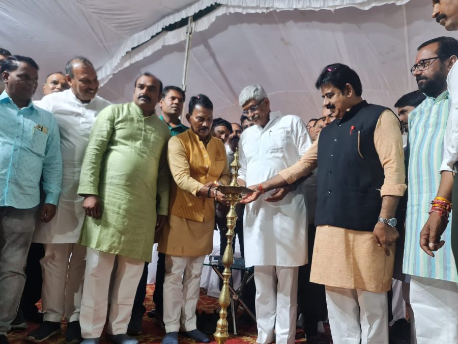 सियासतः केंद्रीय मंत्री शेखावत ने कांग्रेस के इंदिरा आवास योजना पर उठाए सवाल, बोले- गरीबों को नहीं मिलता था घर, मंत्री तुलसी सिलावट को बताया लुटेरा