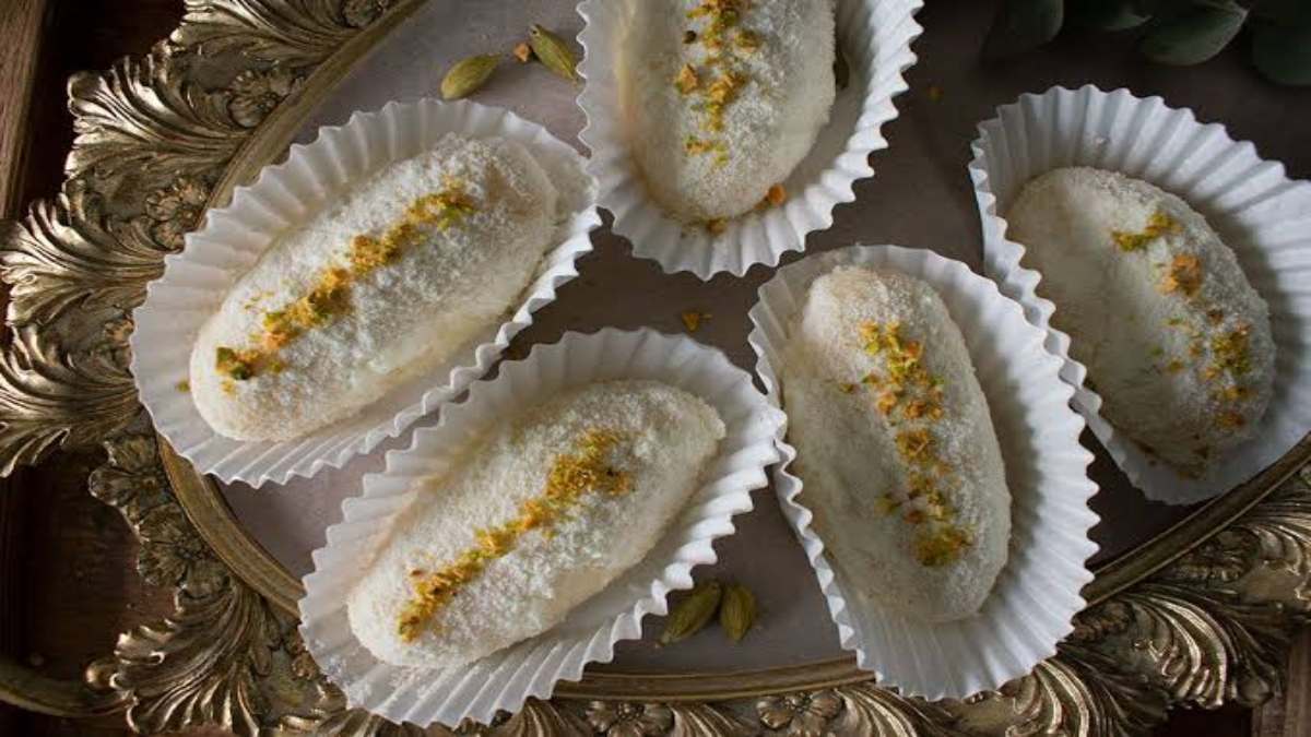 Today’s Recipe : इस बार राखी में भाइयों को खिलाएं अपने हाथ से बने स्वादिष्ट रसीले चमचम, यहां देखें रेसिपी…
