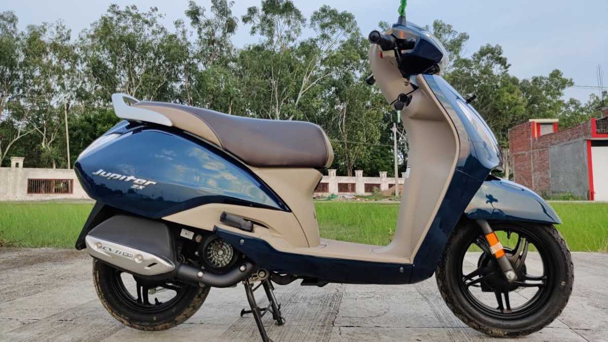 धांसू फीचर के साथ TVS ने लॉन्च कर दिया सस्ता स्कूटर, देखते ही हार बैठेंगे दिल…