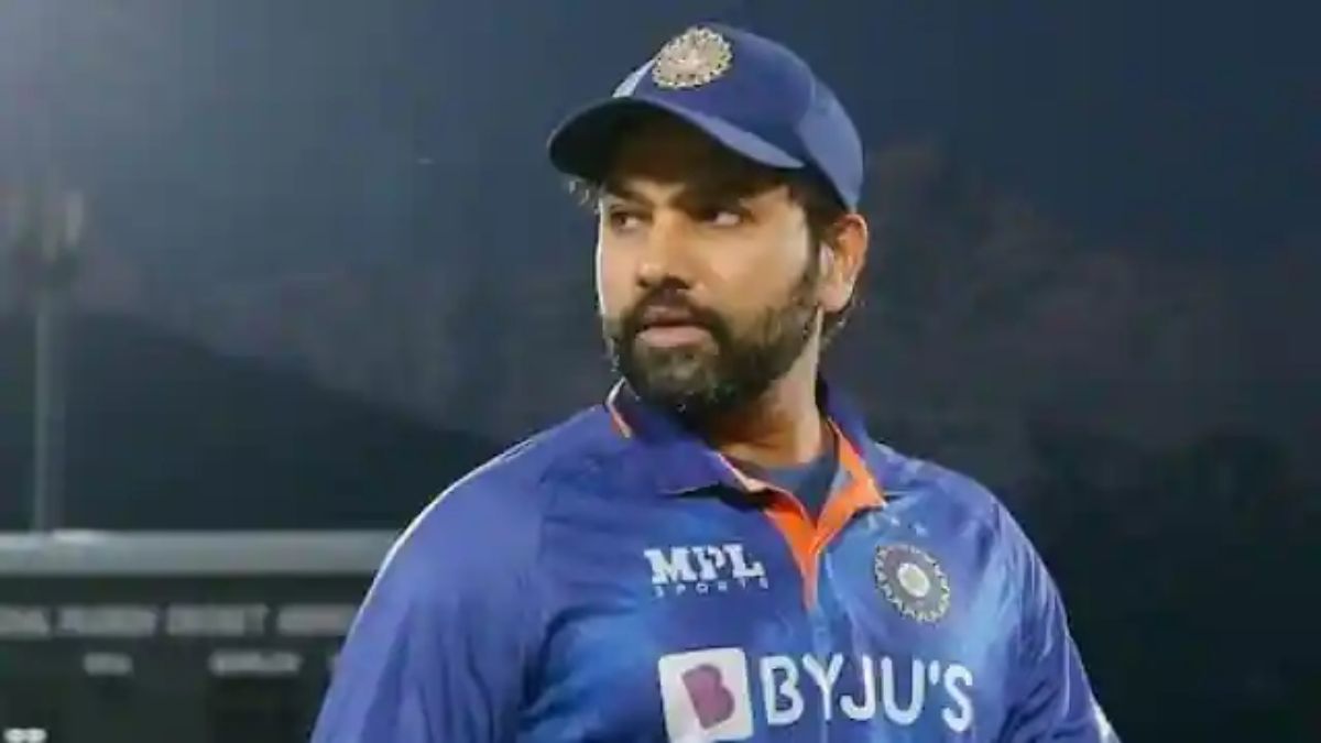 World Cup 2023: Rohit Sharma की ट्रॉफी के साथ फोटो वायरल, भारतीय कप्तान ने विश्वकप को लेकर कह दी ये बात…