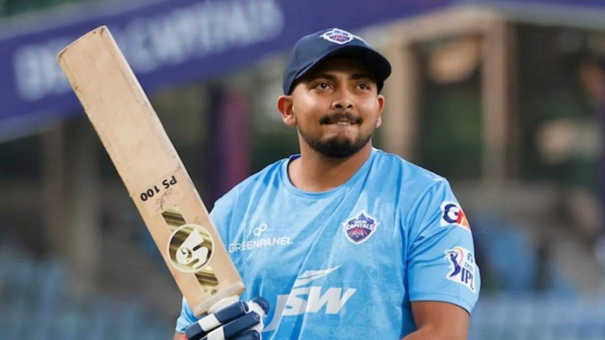 मैदान में आया Prithvi Shaw नामक तूफान, मचाई तबाही, जड़ डाला दोहरा शतक, ध्वस्त कर दिए कई रिकार्ड…
