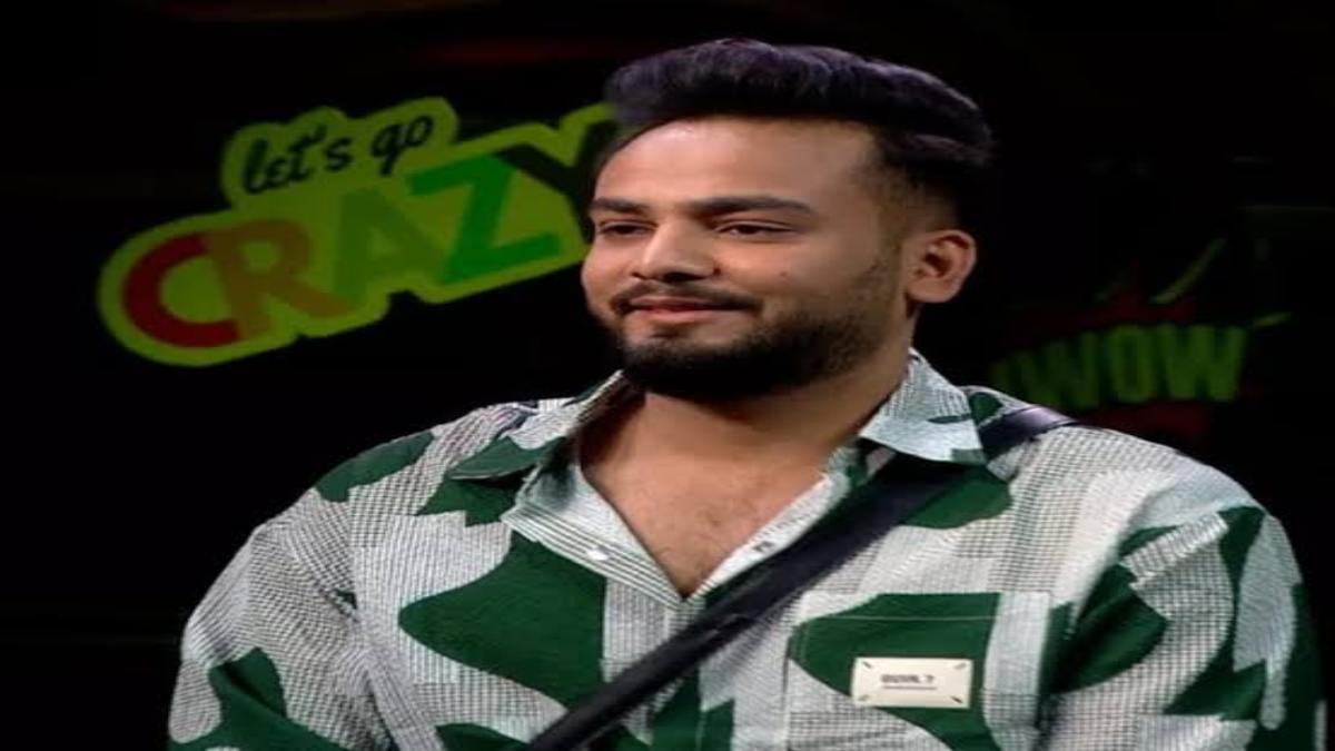 Big Boss OTT 2 : सड़क पर दिखी एल्विश की दिवानगी, एक लाख से ज्यादा फैंस ने किया वोट अपील …