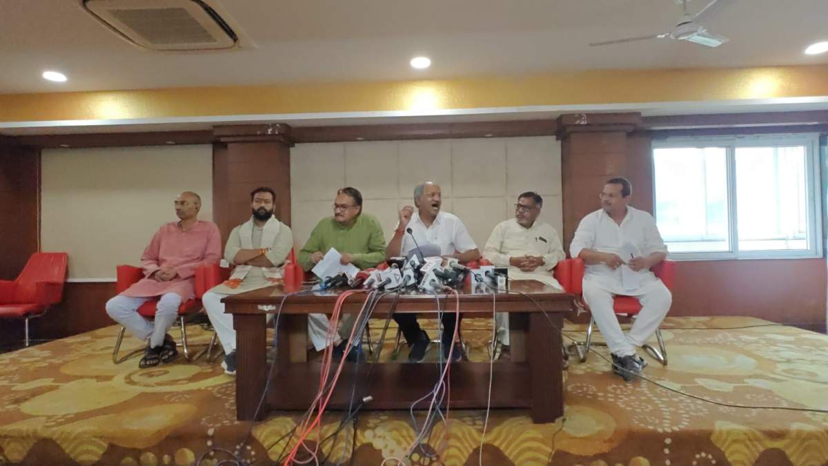 CG NEWS: धान की सम्पूर्ण पैदावार को खरीदने का केंद्र सरकार ने लिया निर्णय, बृजमोहन बोले- क्या राज्य सरकार में दम है…